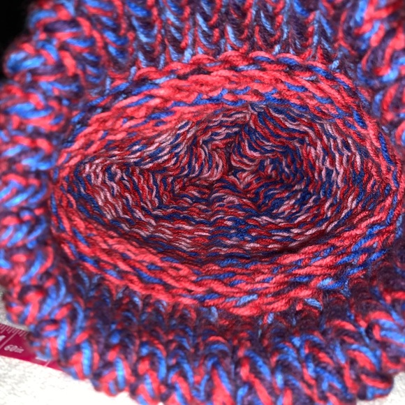HANDCRAFTED Cozy Crochet Stretchy Hat Made with 3 Skeins of Yarn Soft Stretchy - Picture 12 of 17
